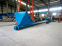 螺旋輸送機的輸送結構為：螺旋機殼，螺旋軸，螺旋葉片，螺旋電機等多個部件的使用。